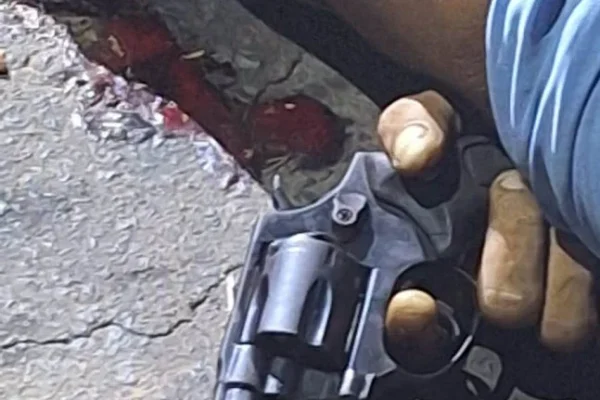 Suposta vítima em Luiz Correia segurava revólver para prática de algum crime.