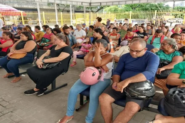 Piauiense não precisa atualizar certidão de nascimento para nova identidade.