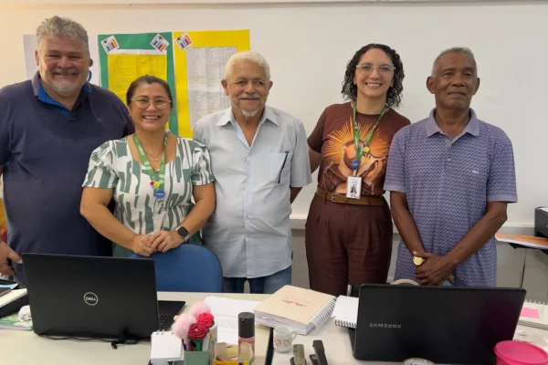 Diretoria da Academia Parnaibana de Letras visita Regional de Educação em Parnaíba.