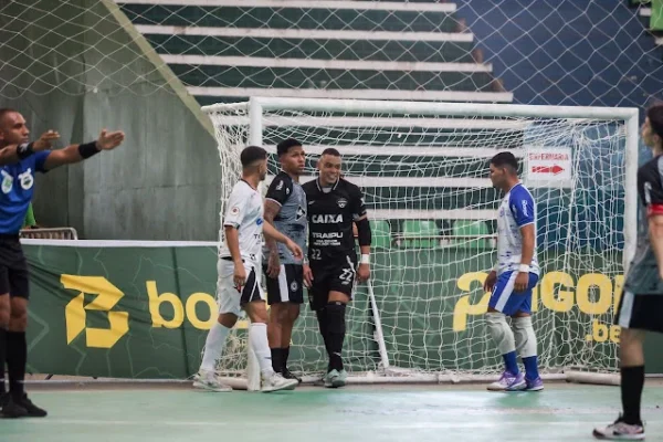 O Parnahyba dá adeus à Copa Nordeste de Futsal após goleada de 10 a para o Traipu. Vergonha nacional.