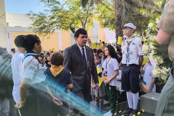 Rafael Fonteles participa em Parnaíba, das homenagens pelos 203 anos do Piauí. 