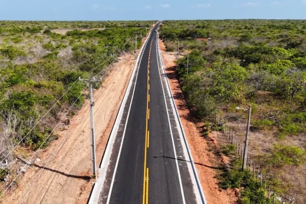 Rodovia no Maranhão liga Lençóis Maranhenses ao Delta do Parnaíba.