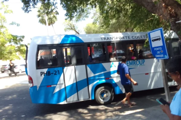 Transporte público de Parnaíba à beira do colapso. Cooperativas trabalham no limite.