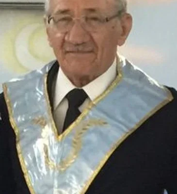 O juiz aposentado e acadêmico José de Anchieta Mendes de Oliveira morre aos 94 anos.