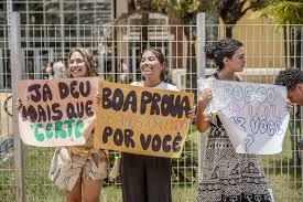 Enem 2025: 4,8 milhões participam do 1° dia de provas neste domingo.