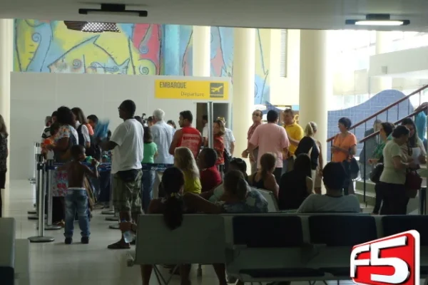 Direção do Aeroporto de Parnaíba nega cancelamento de voos e reforça que operações seguem normais