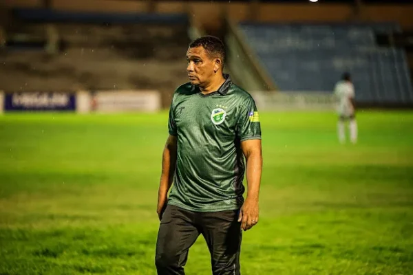 Parnahyba contrata técnico desconhecido, Zé Augusto, ex-Altos, para disputa da Série D