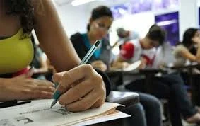 Prazo para pedir isenção da taxa de inscrição no Enem começa no dia 13.