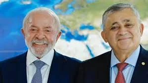 Governo rejeita desoneração para compensar redução de jornada.