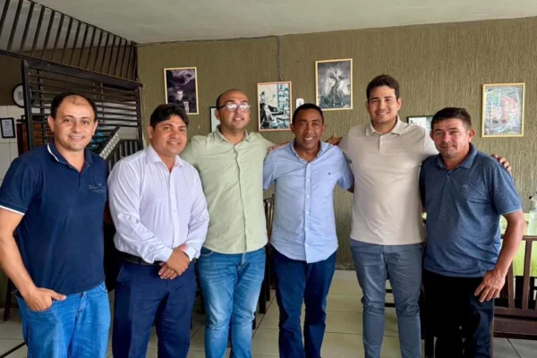 Oposição em Luiz Correia acerta apoio na eleição estadual.