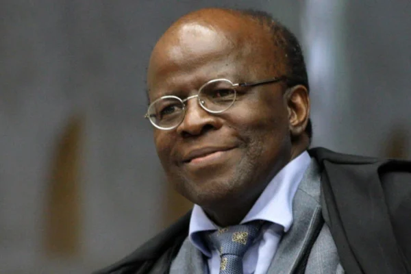 Joaquim Barbosa se filia ao DC e deve disputar a Presidência da República.