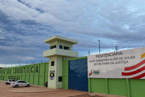 Justiça determina redução gradual de presos na Penitenciária de Buriti dos Lopes