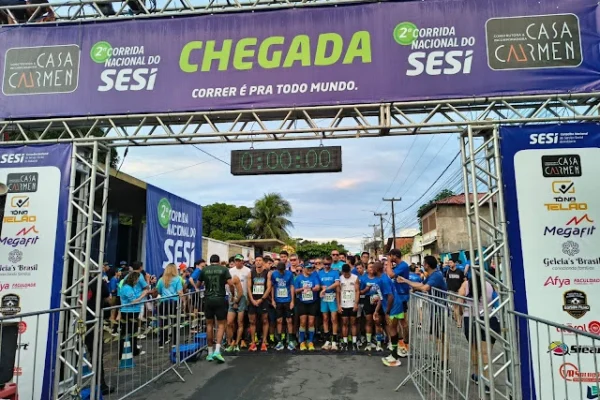 Largada da 2ª Corrida Nacional do SESI reúne centenas de participantes em Parnaíba.