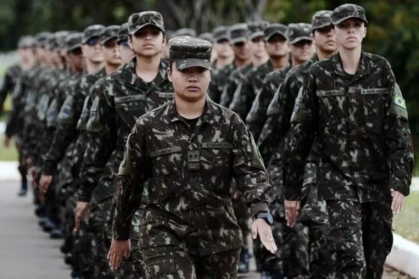 Prazo para alistamento militar obrigatório termina nesta terça-feira.