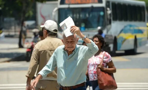 Final de semana será de calor intenso e baixa umidade no Piauí, prevê Semarh.