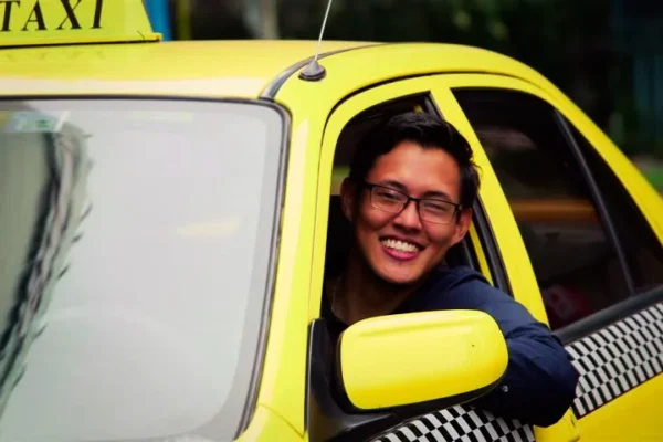 Motoristas de apps e taxistas já podem pedir financiamento.