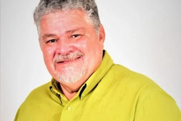 Zé Luiz de Carvalho é reconduzido para a presidência da Academia Parnaibana de Letras