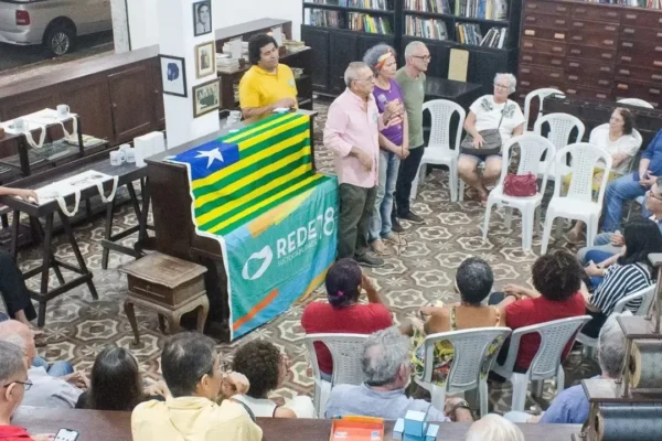 Professor Manuel Domingos faz pré- lançamento de candidatura ao Senado em Parnaíba.