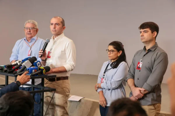 Hospital São Marcos diz que precisa R$ 4,2 milhões por mês e rebate acusações.