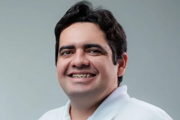 Cajueiro da Praia: TCE condena prefeito, secretária e empresa a devolver R$1,6 mi