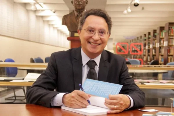 Parnaíba debate o futuro da educação com a construção do novo Plano Municipal.