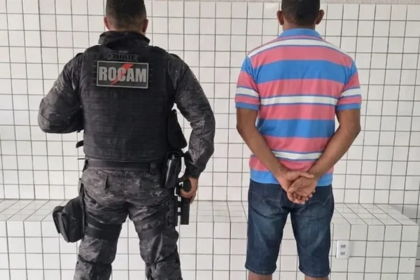 Ex-goleiro do Parnahyba é preso por furto qualificado.